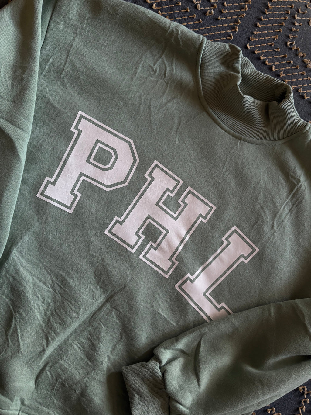 PHL Mockneck